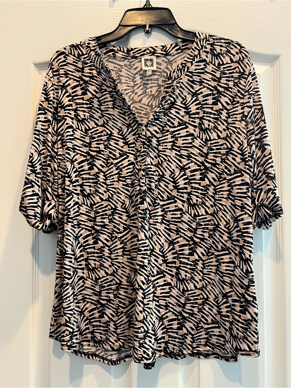 Anne Klein Black and Blush Patterned Short Sleeve Blouse